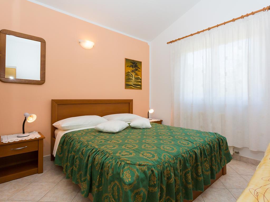 Apartments Graziella Пореч Экстерьер фото